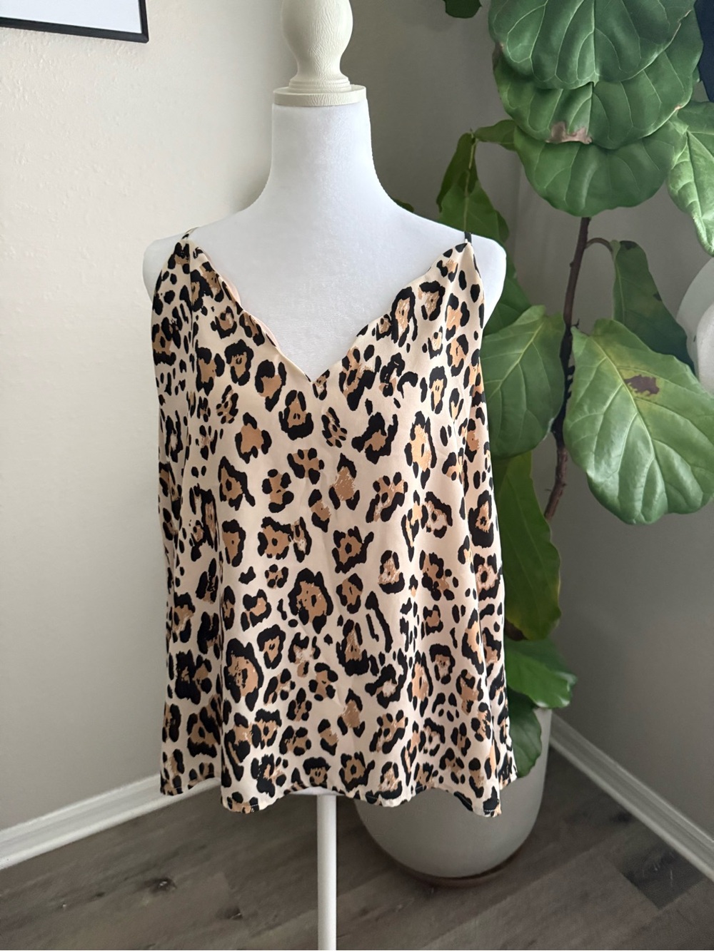 Socialite Leopard Print V-Neck Tank Top - Beige/Black/Tan